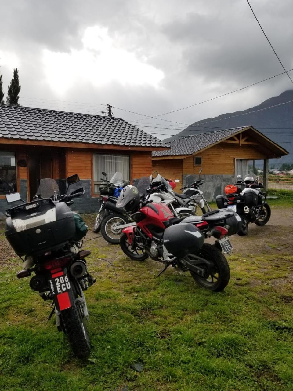 Aysen Bike Cabanas Пуэрто-Айсен Экстерьер фото
